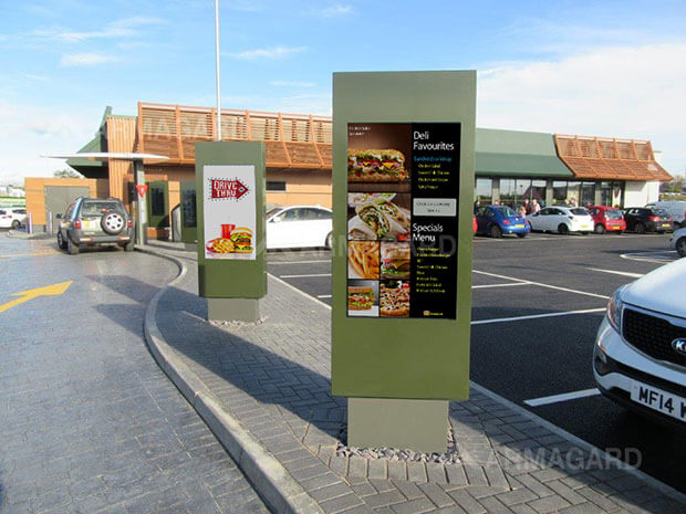 Tótems personalizados de Armagard para cadena de comida rápida